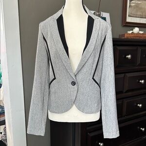 A. Byer Women's Light Gray Blazer with Black Trim